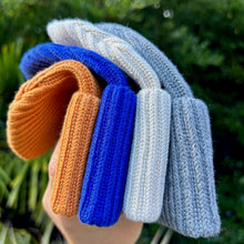 Load image into Gallery viewer, P+C's chunky rib organic beanie